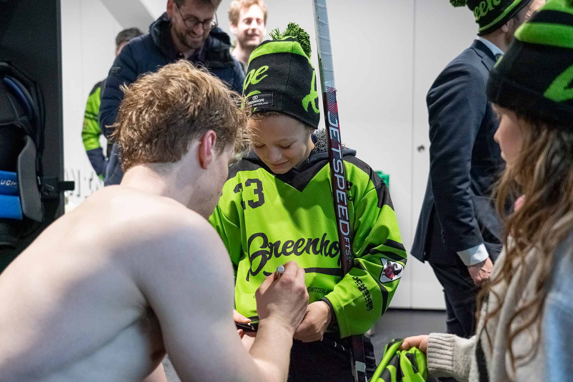 52622589901 31062B4b32 O