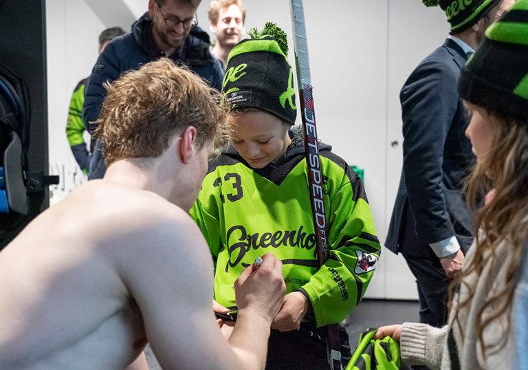 52622589901 31062B4b32 O